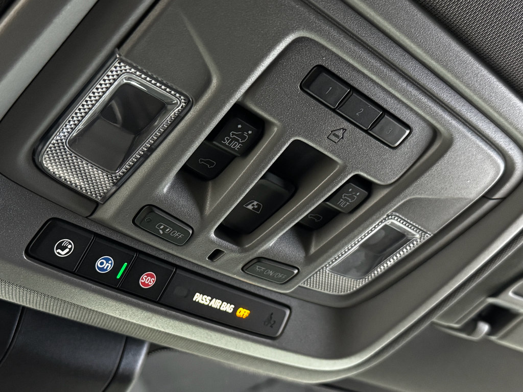 Used 2021 GMC Sierra 3500 Denali w/ Denali Ultimate Package image 33