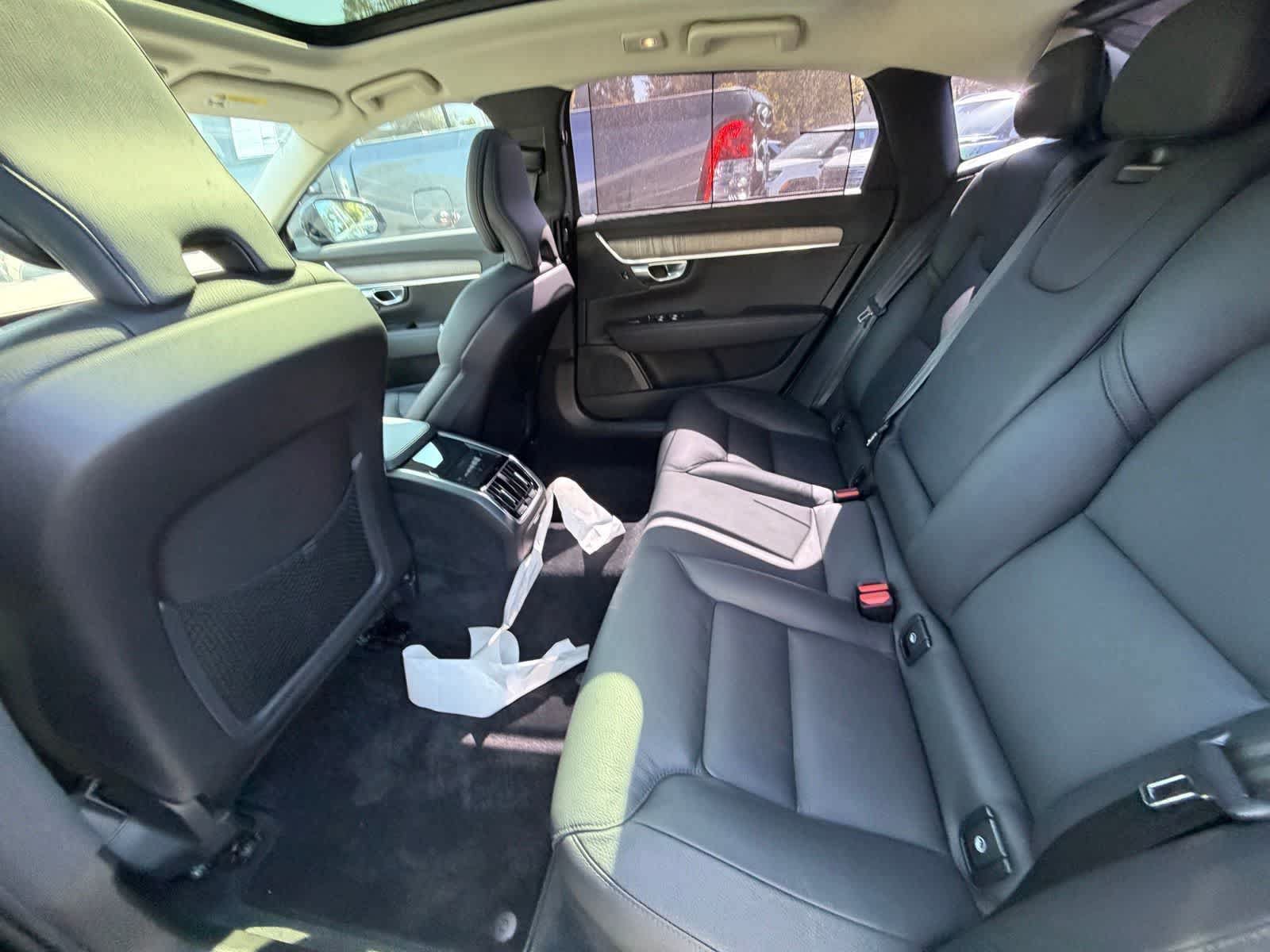 Used 2023 Volvo S90 B6 Plus AWD/4WD image 5