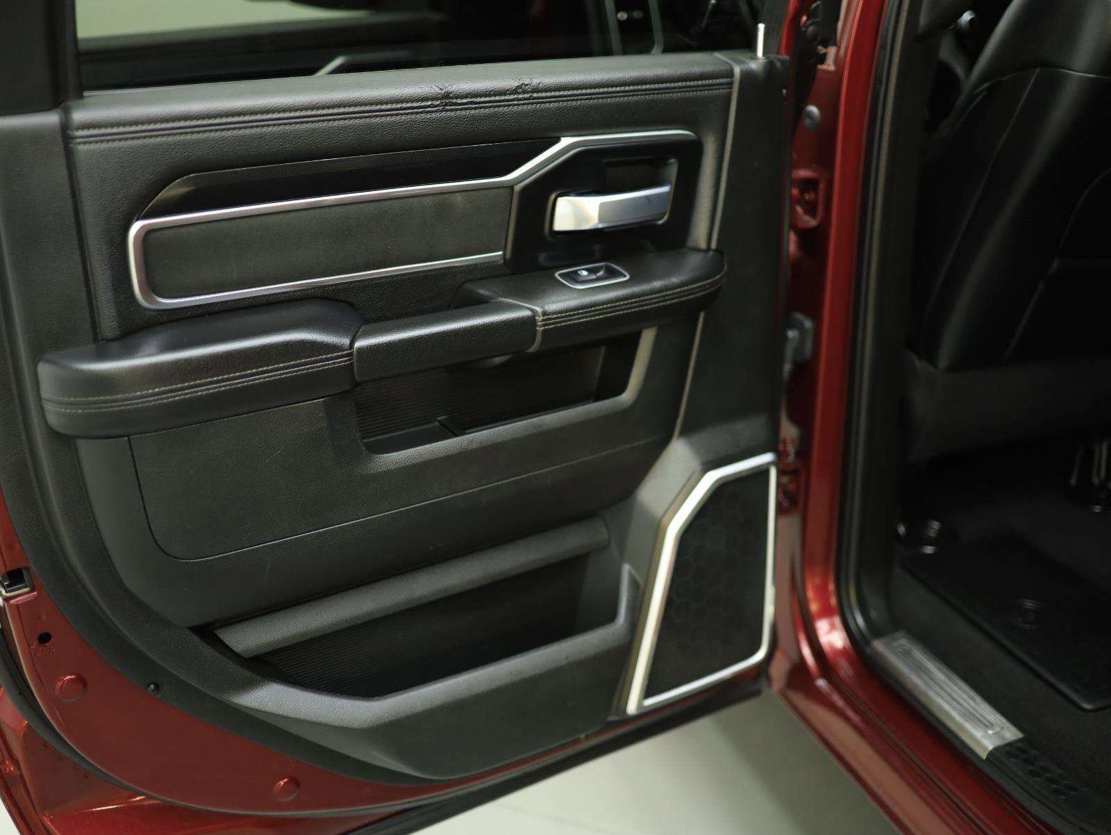 Used 2022 RAM 3500 Laramie w/ Night Edition image 50