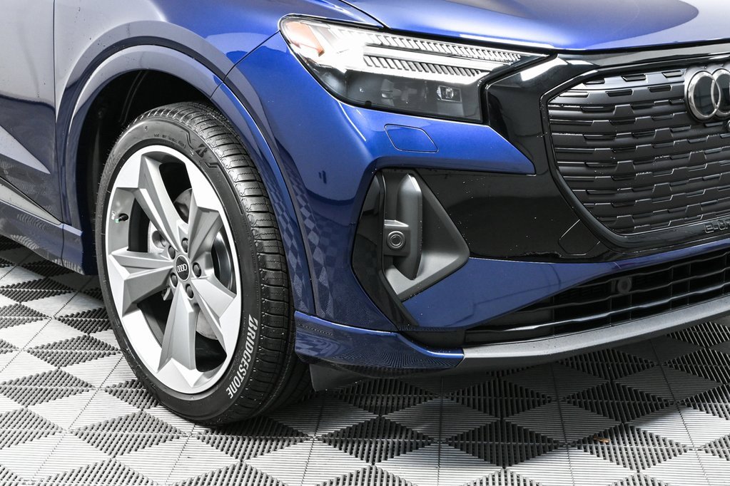 New 2025 Audi Q4 e-tron Prestige image 33