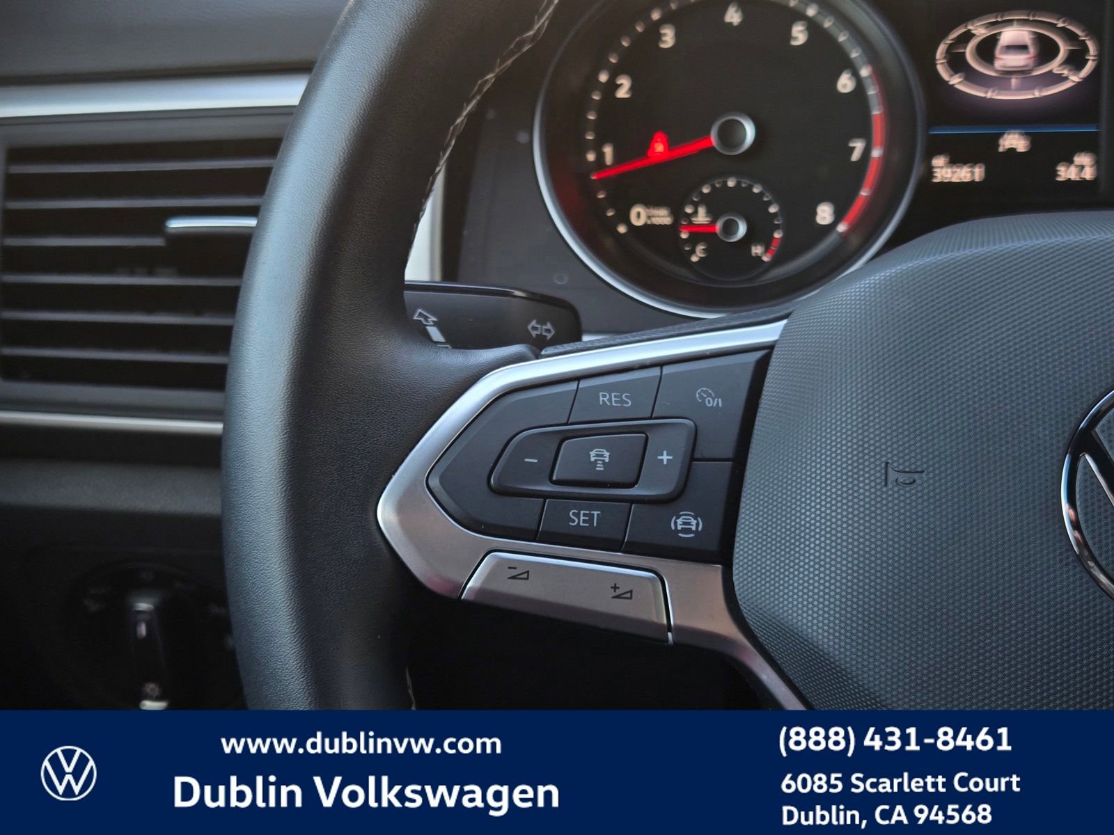 Certified 2021 Volkswagen Atlas Cross Sport SE w/ Panoramic Sunroof Package image 23