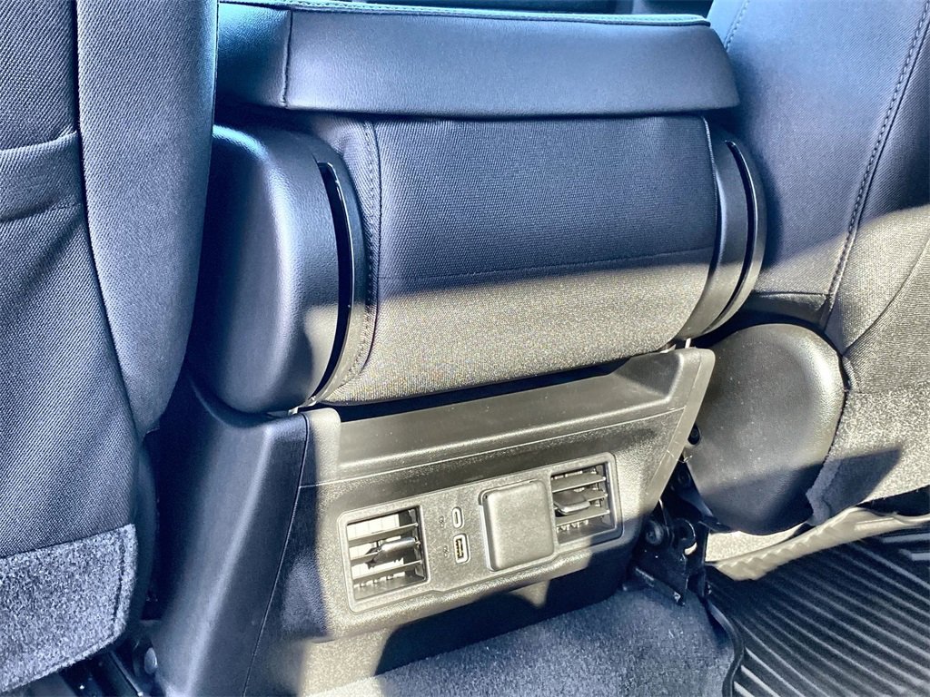 New 2026 GMC Sierra 1500 Elevation image 36