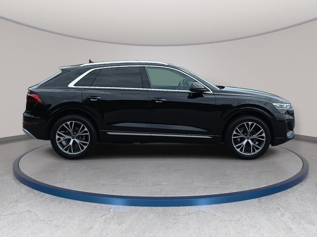 Used 2024 Audi Q8 Premium Plus AWD/4WD image 4