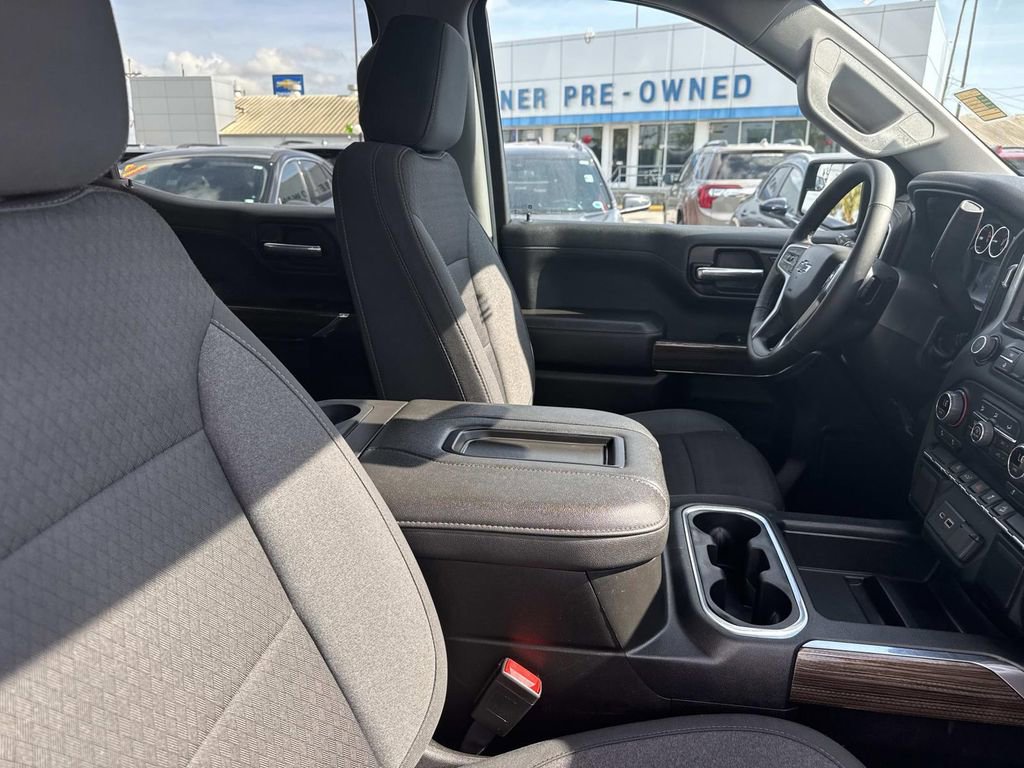 Used 2022 Chevrolet Silverado 1500 RST image 10