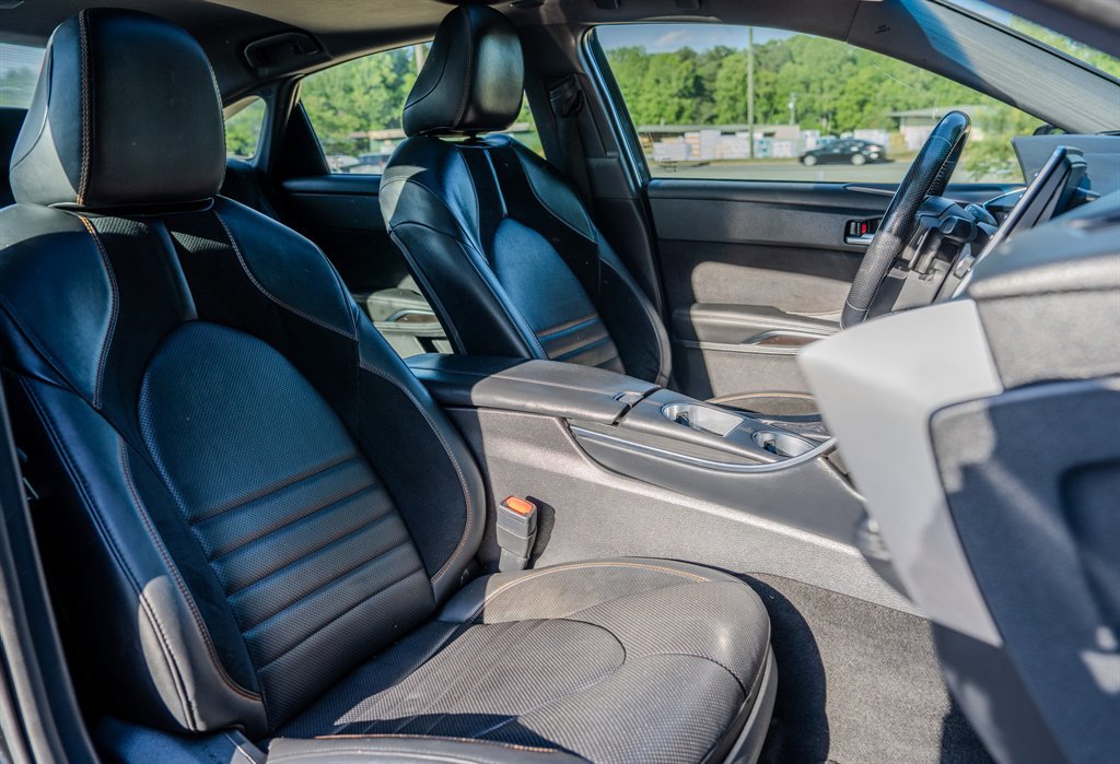 Used 2019 Toyota Avalon XSE FWD image 31