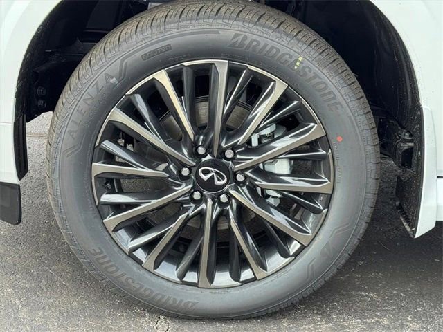 New 2026 INFINITI QX80 Autograph w/ Premium Cargo Package image 10