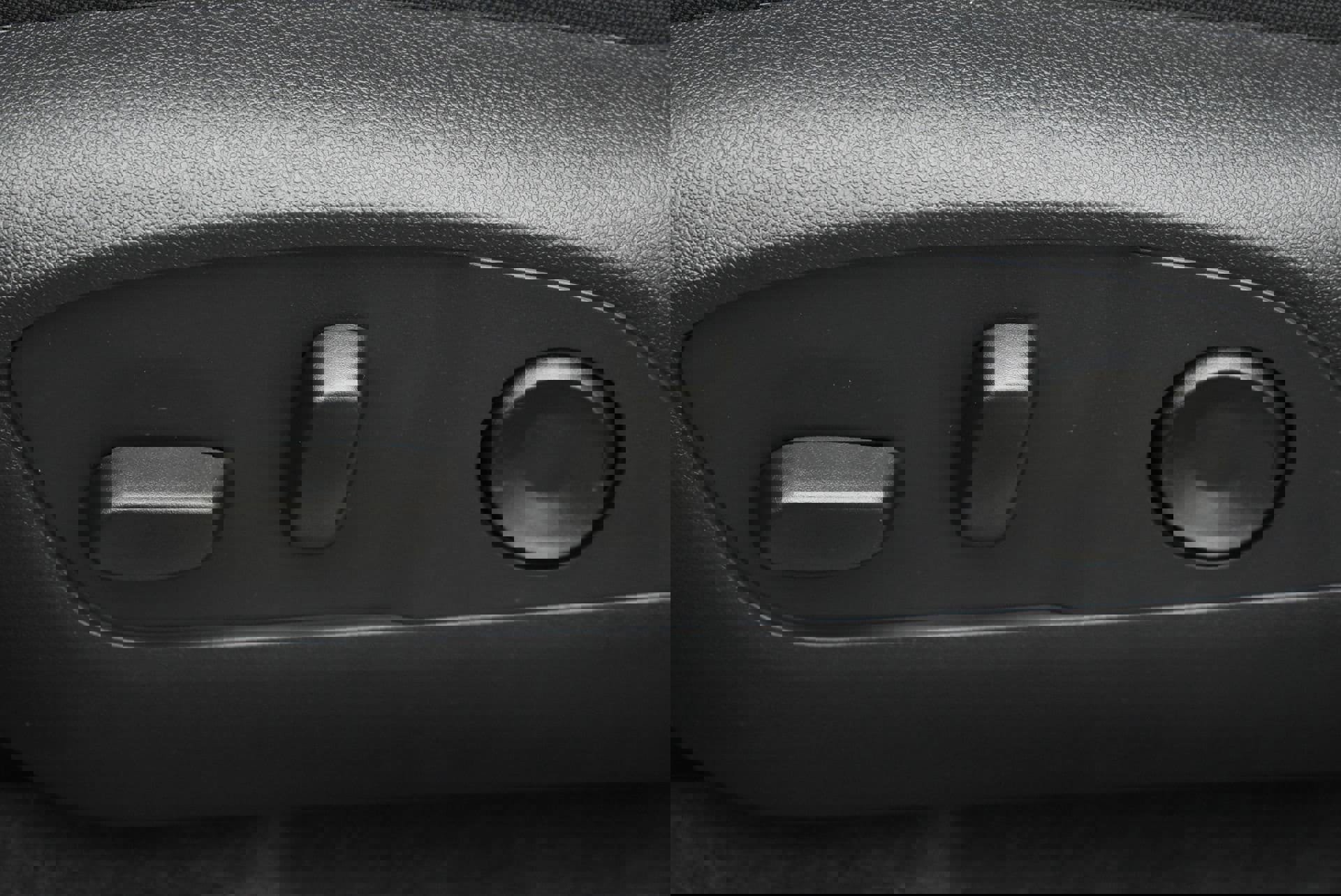 New 2026 Chevrolet Traverse LT w/ Midnight/Sport Edition image 11