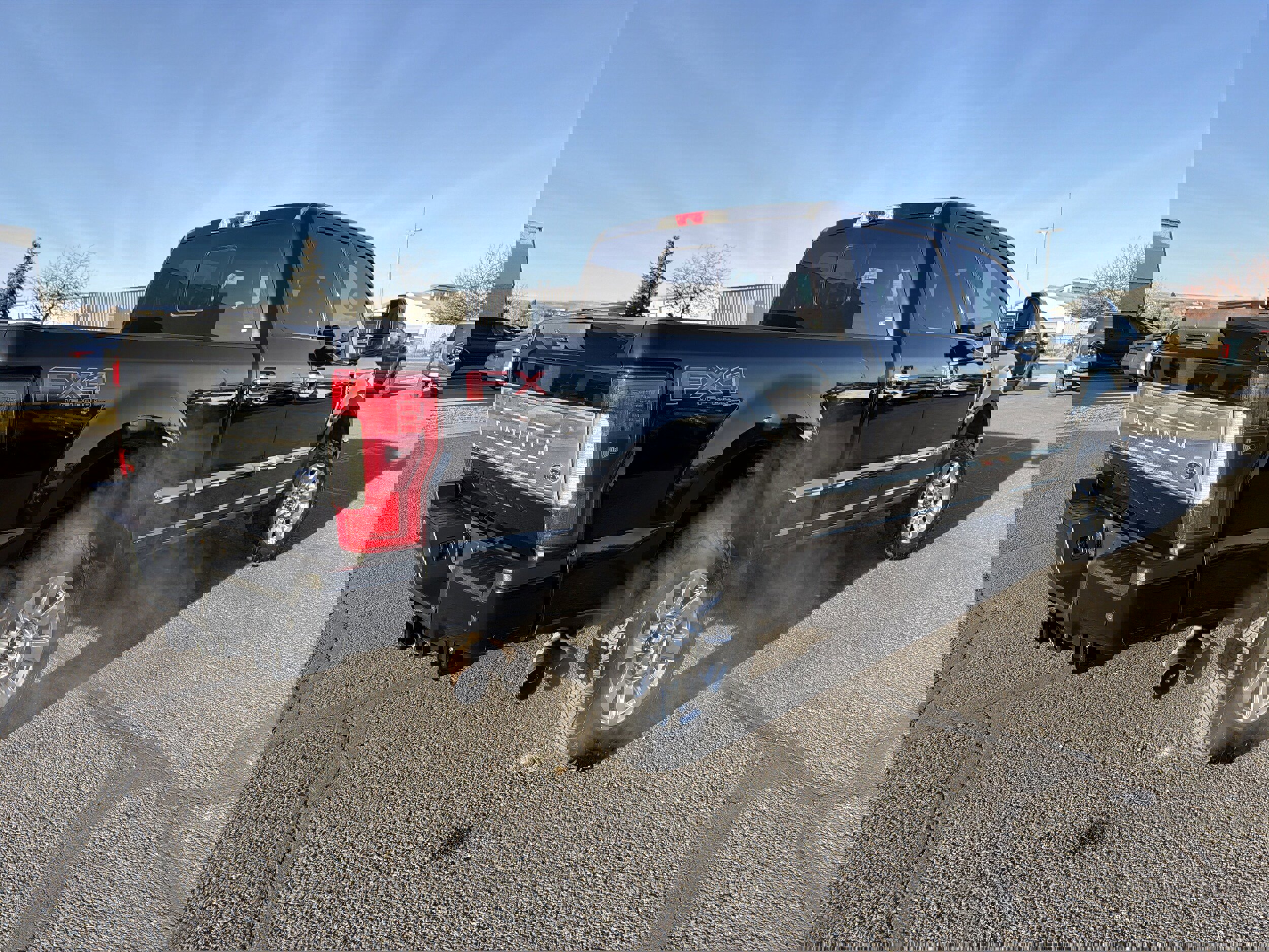 Used 2017 Ford F350 Platinum w/ Platinum Ultimate Package image 5