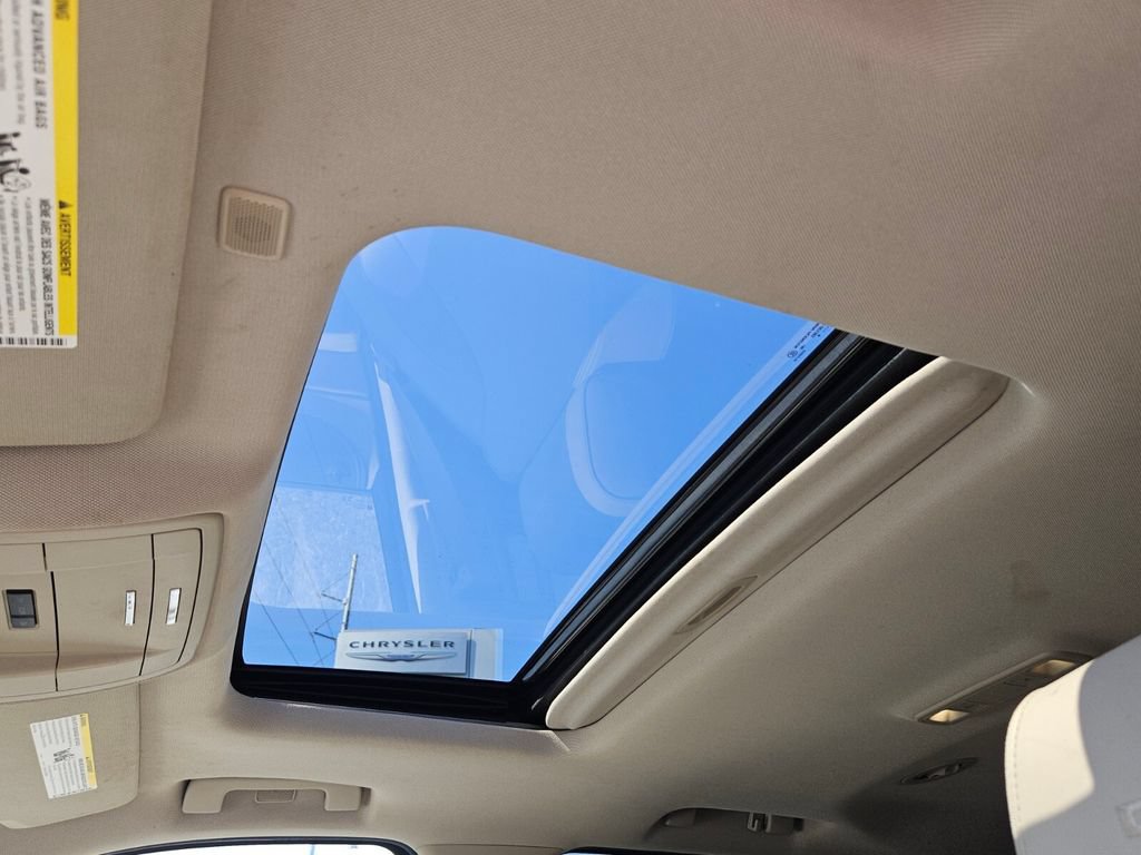 Used 2018 GMC Yukon Denali RWD image 17