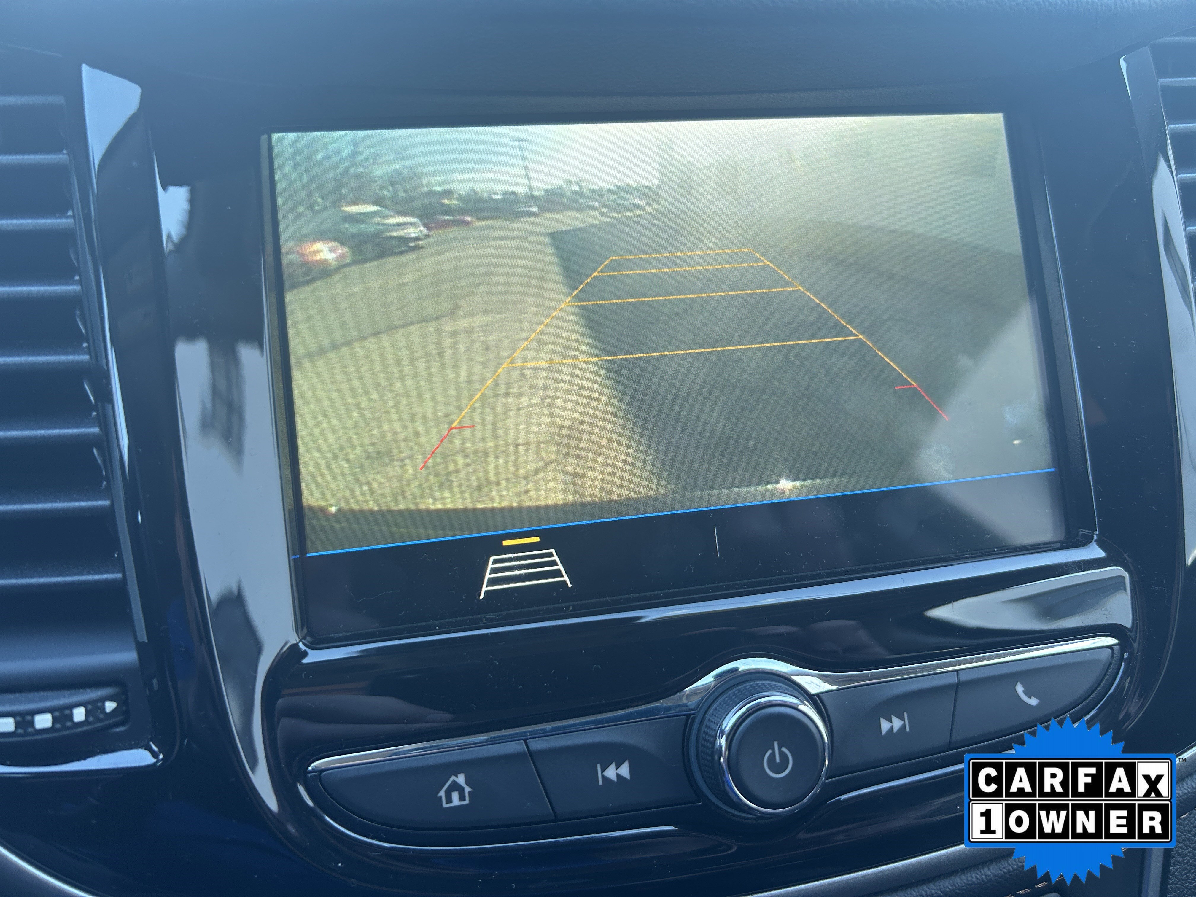 Used 2019 Chevrolet Trax LT w/ LT Convenience Package image 20