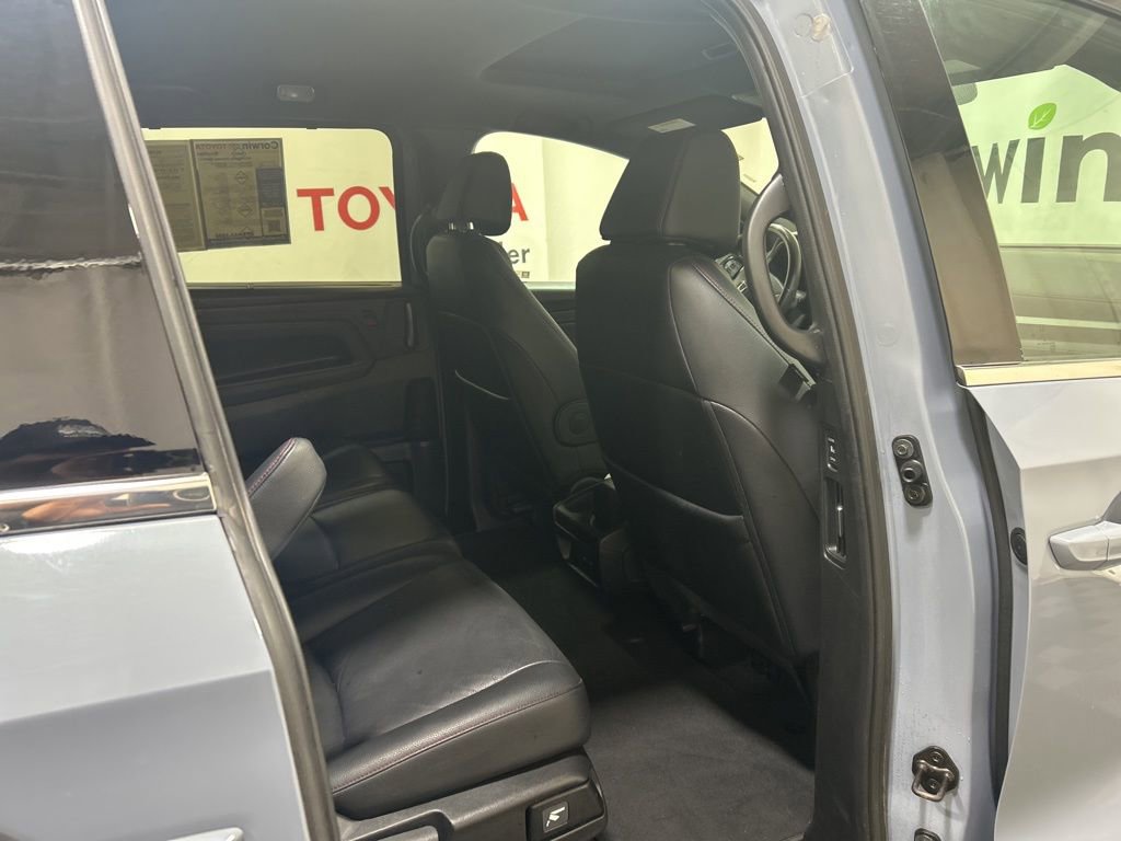 Used 2025 Honda Odyssey Sport-L image 14
