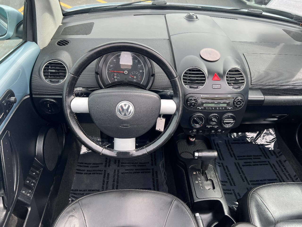 Used 2009 Volkswagen Beetle S image 29
