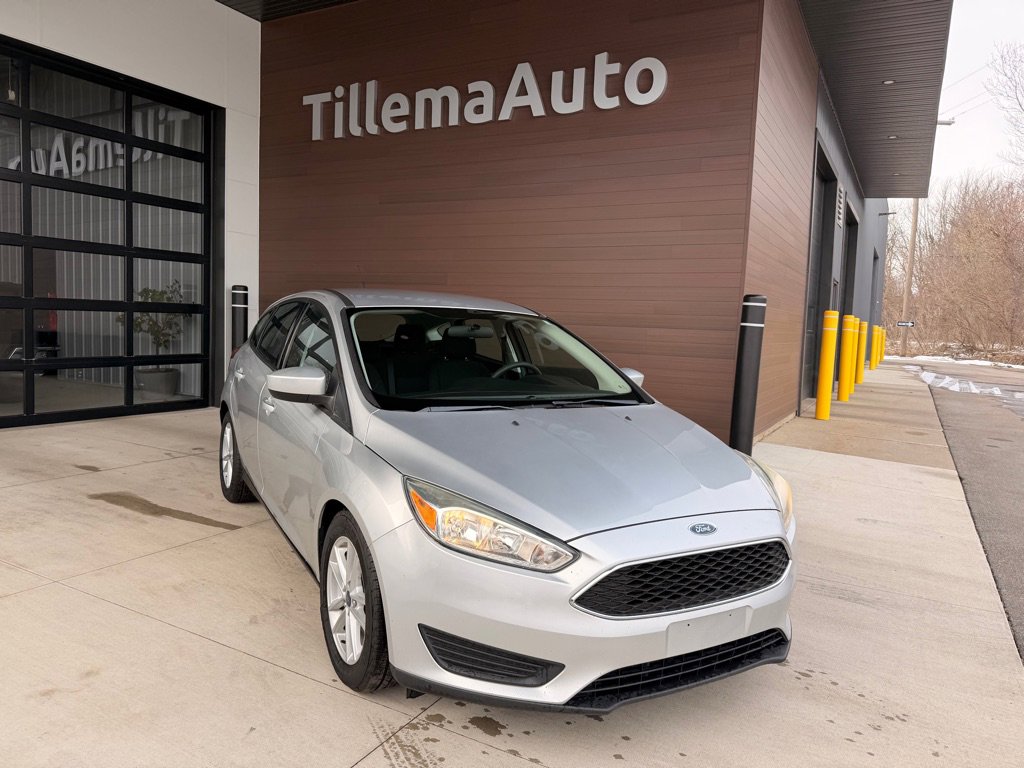 Used 2018 Ford Focus SE image 1