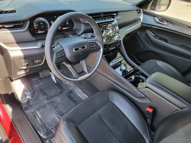 Certified 2023 Jeep Grand Cherokee L Laredo AWD/4WD image 19
