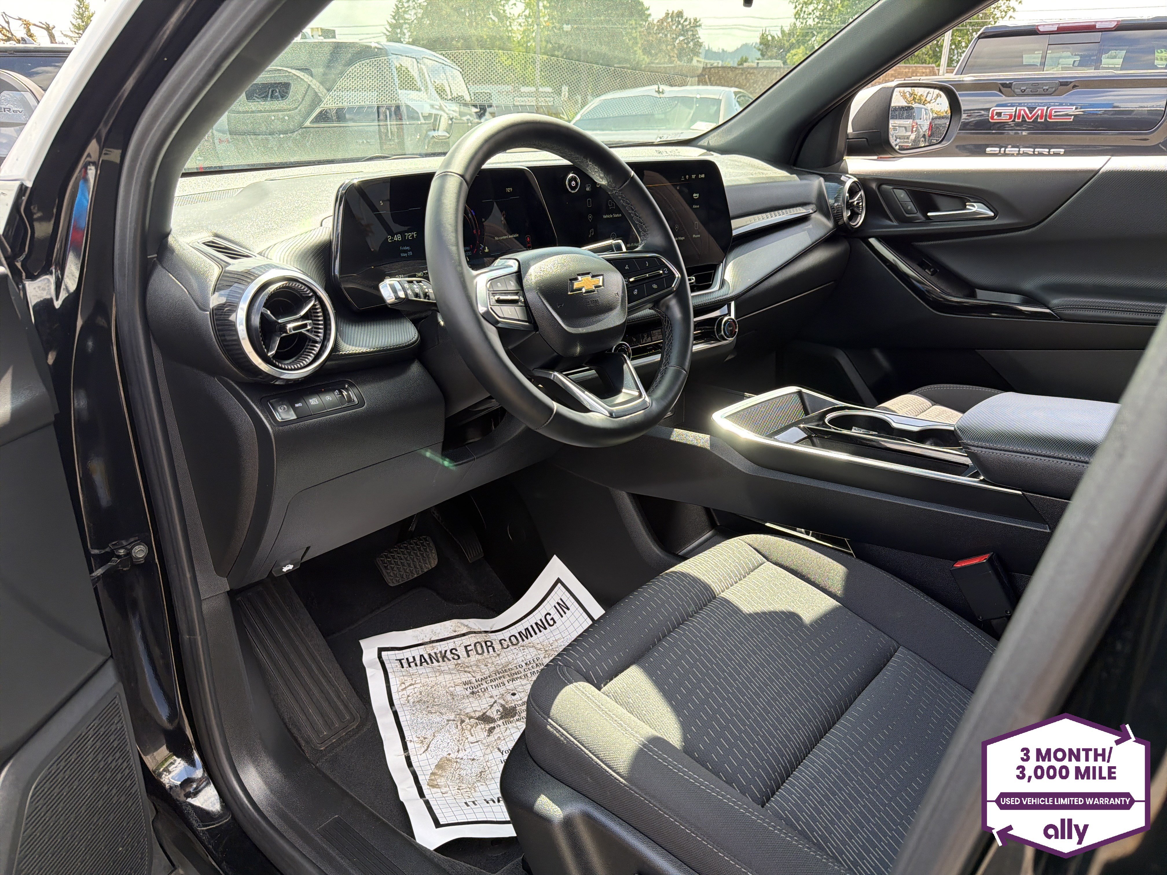 Used 2025 Chevrolet Equinox LT AWD/4WD image 9