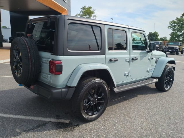 Used 2023 Jeep Wrangler Unlimited Sahara w/ Cold Weather Group AWD/4WD image 4