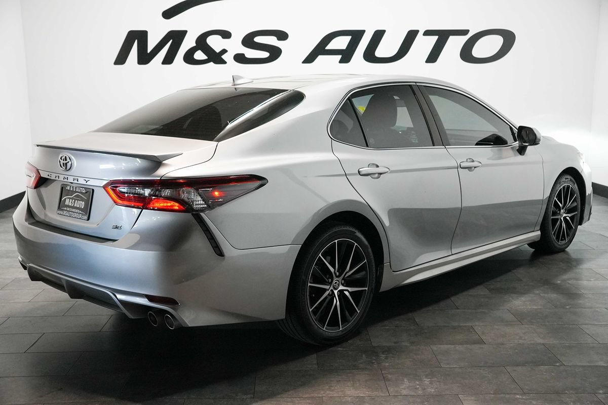 Used 2021 Toyota Camry SE FWD image 4