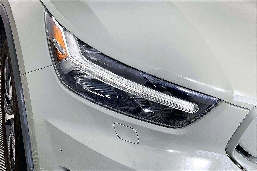 Used 2021 Volvo XC40 P8 Recharge image 27