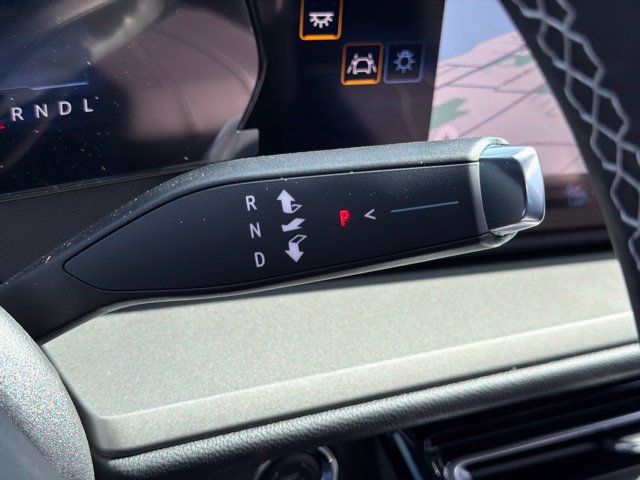 New 2027 Chevrolet Traverse LT w/ Sun and Wheel Package FWD image 22