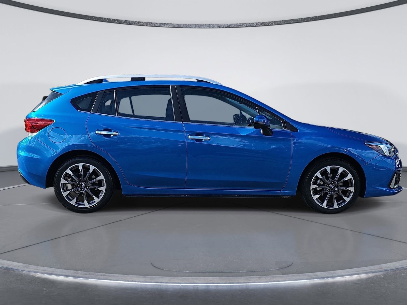 Used 2021 Subaru Impreza 2.0i Limited w/ Popular Package #3 image 2