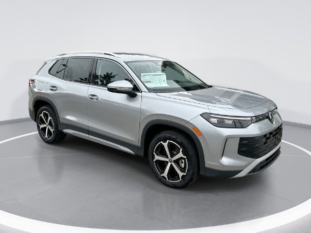 New 2026 Volkswagen Tiguan SE