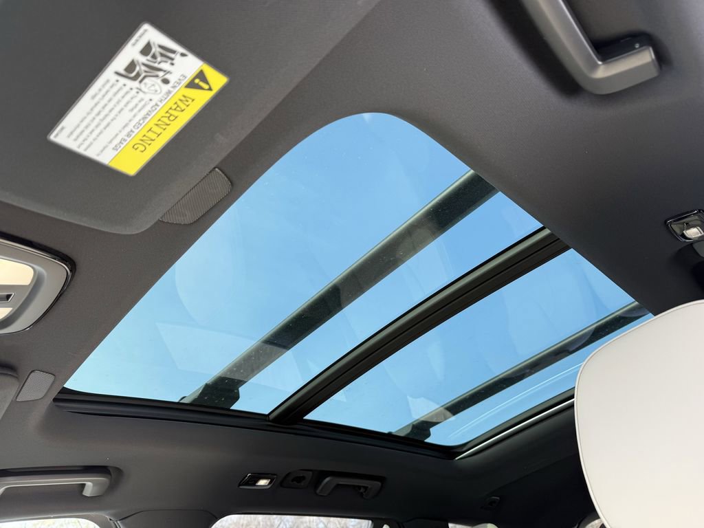 New 2026 Volvo XC90 B6 Plus w/ Protection Package Premier image 10