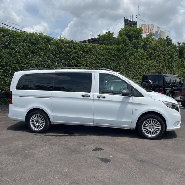Used 2023 Mercedes-Benz Metris Passenger image 6