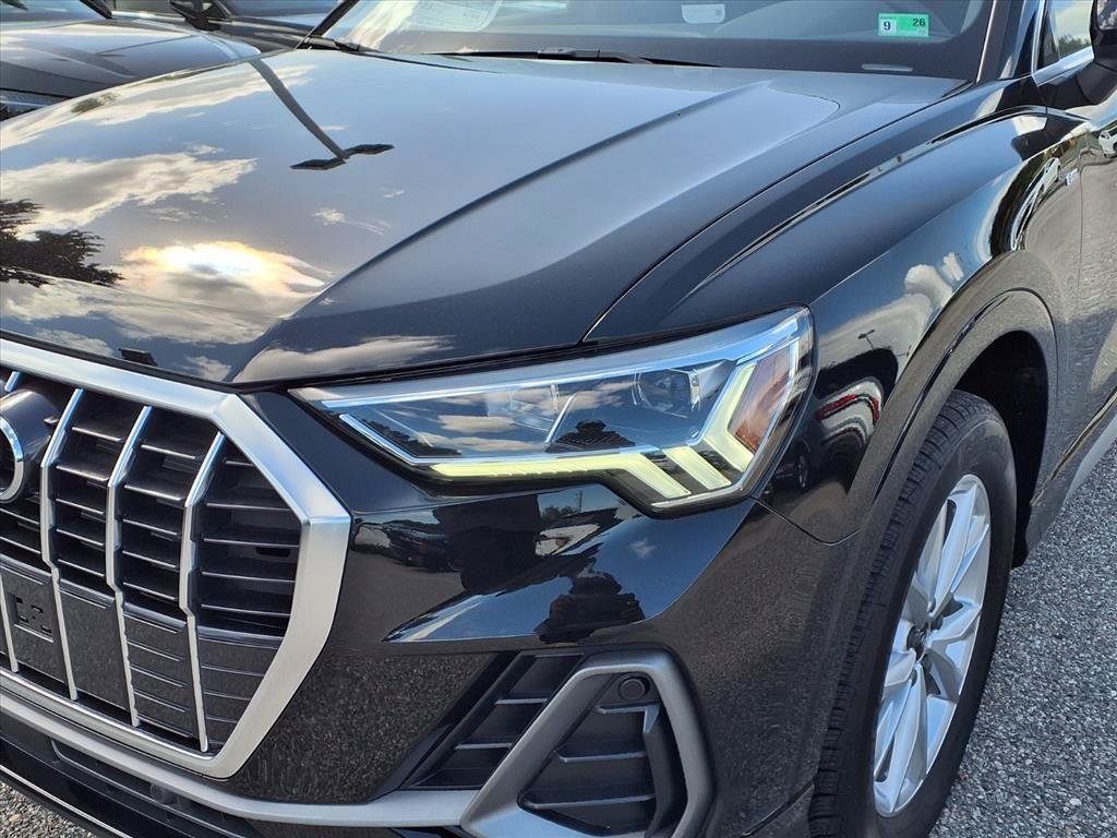 Used 2025 Audi Q3 2.0T Premium AWD/4WD image 3