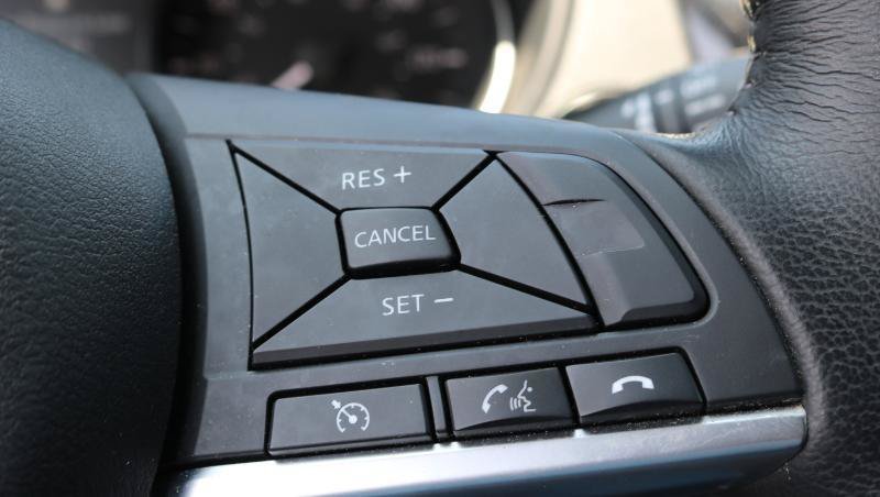 Used 2017 Nissan Rogue SL FWD image 10