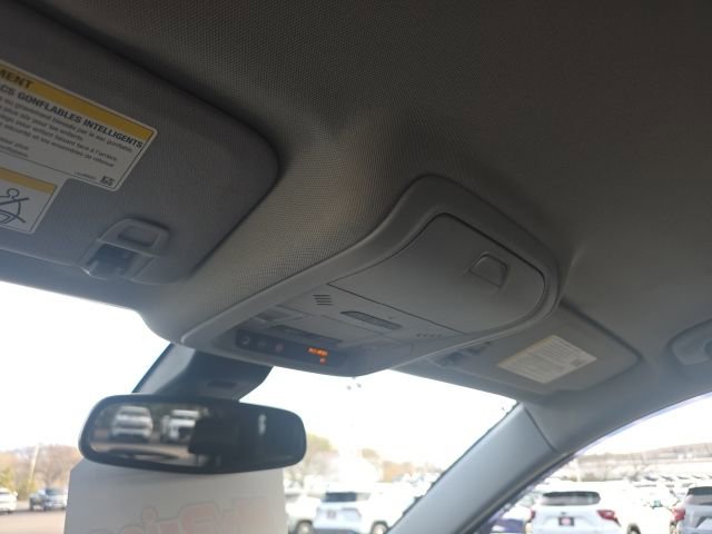 Used 2018 Chevrolet Equinox Premier w/ LPO, Protection Package image 19