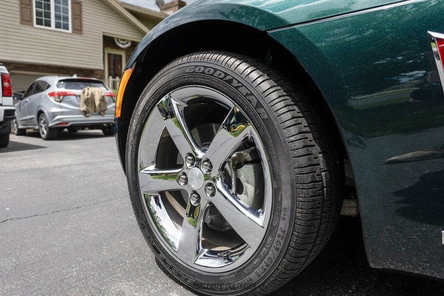 Used 2007 Pontiac Solstice Convertible w/ Premium Package RWD image 62