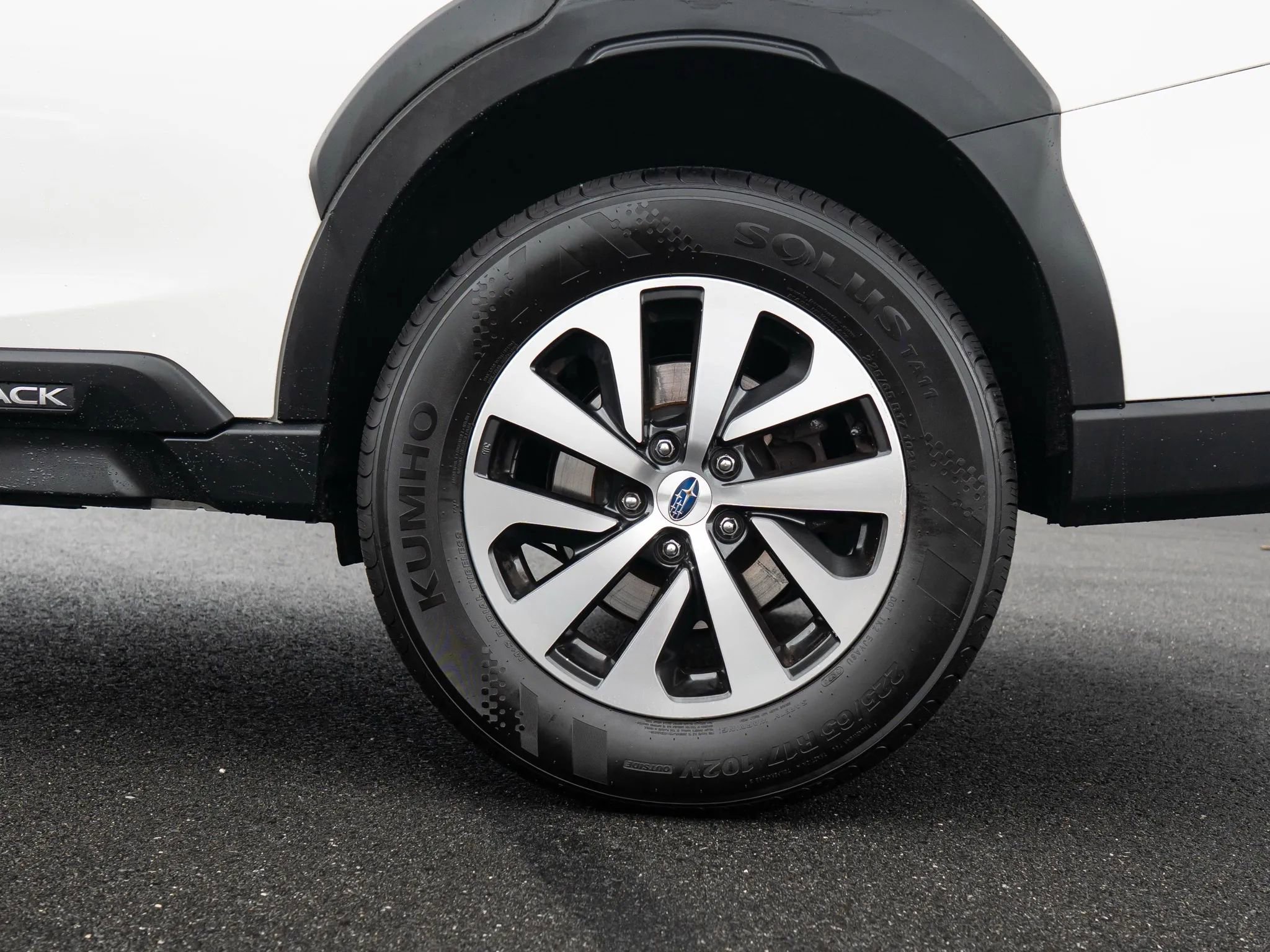 Used 2023 Subaru Outback Premium image 15