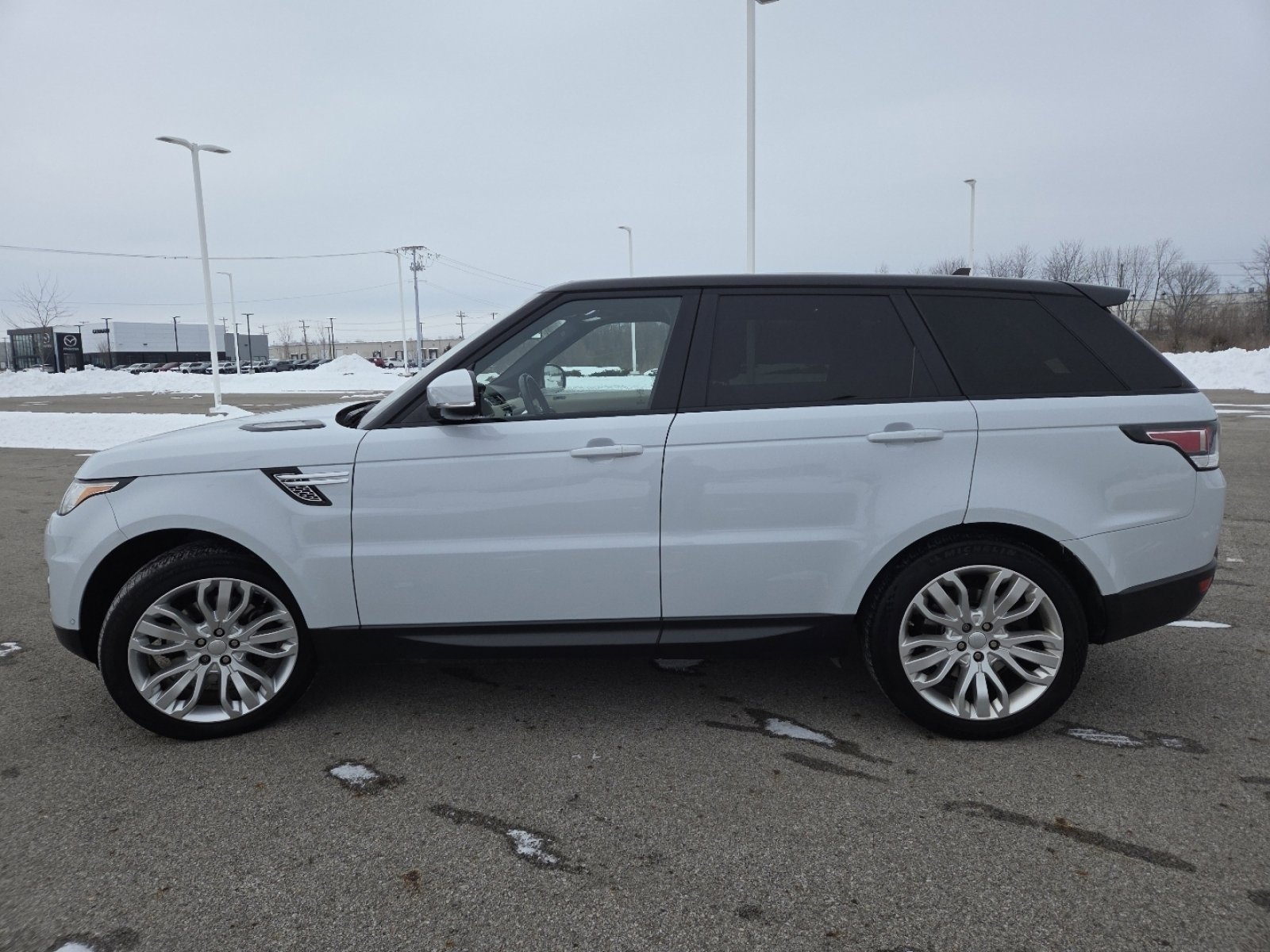 Used 2016 Land Rover Range Rover Sport HSE image 13