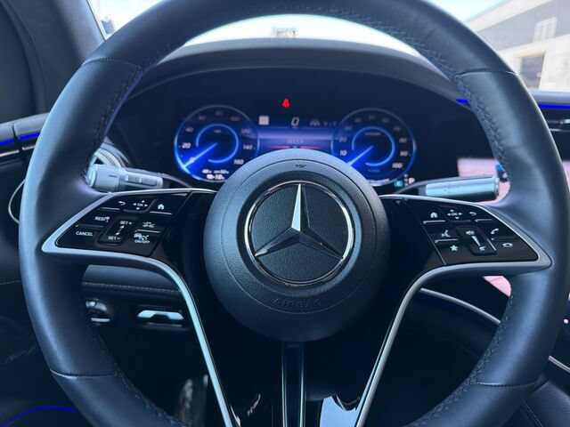Certified 2023 Mercedes-Benz EQS 580 4MATIC SUV image 30
