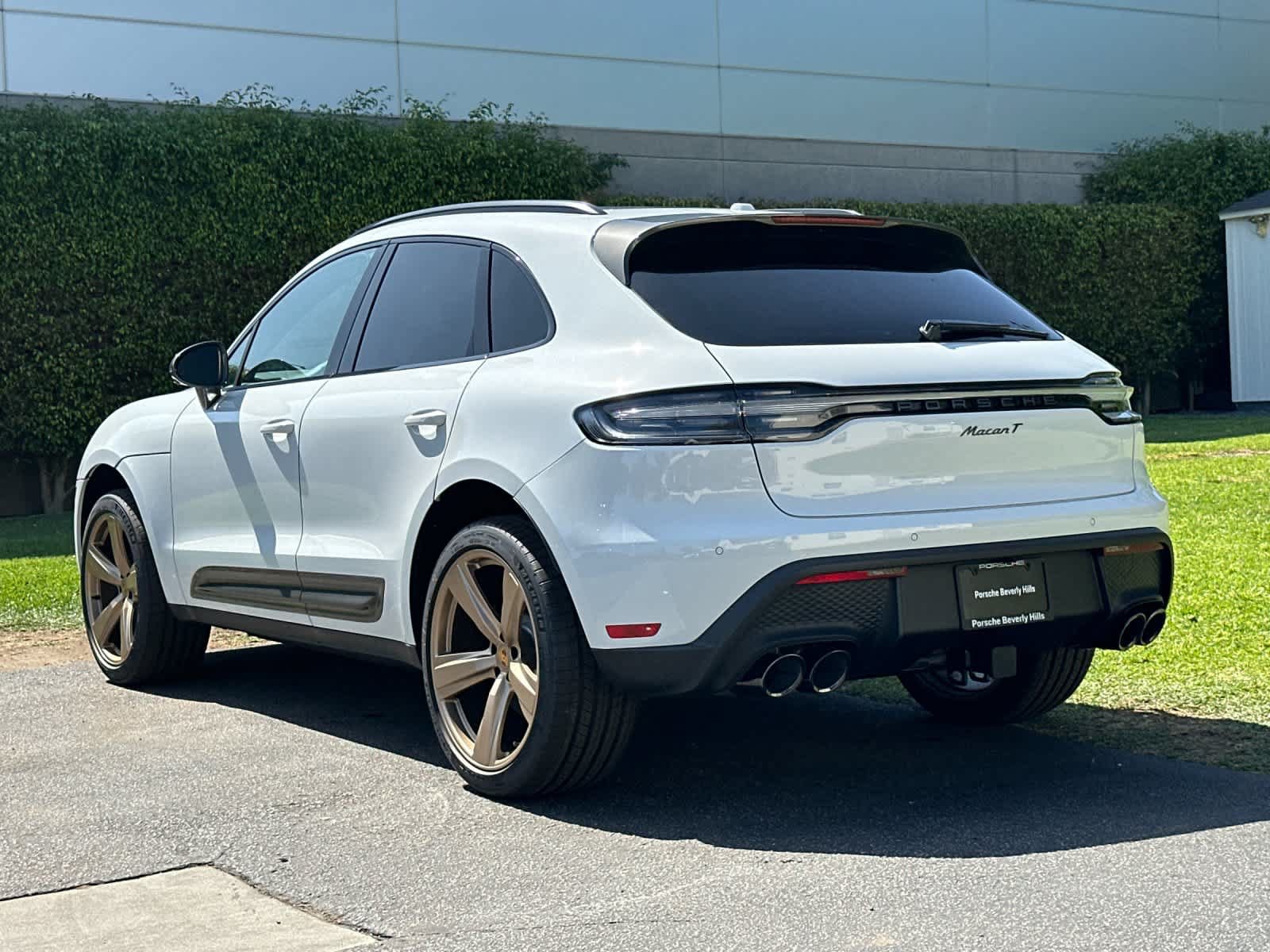 New 2026 Porsche Macan Turbo AWD/4WD image 3