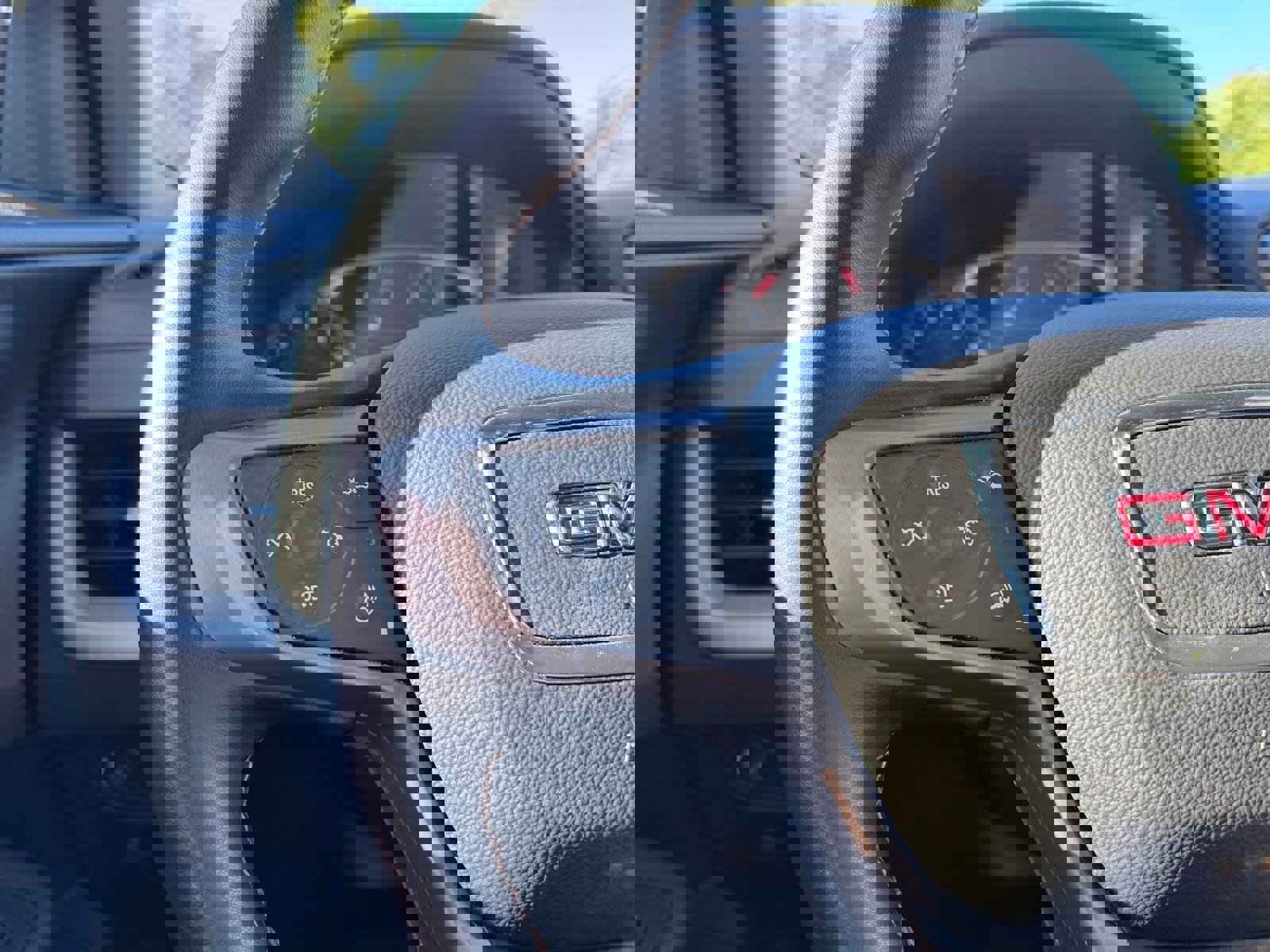 Used 2023 GMC Terrain AT4 image 11