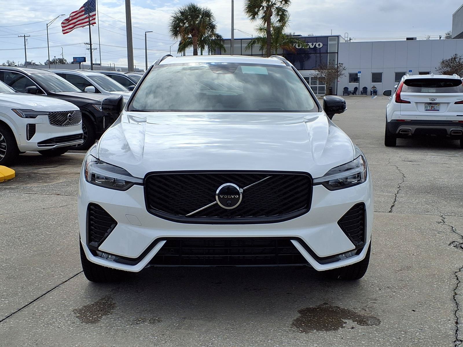 New 2026 Volvo XC60 B5 Ultra w/ Protection Package Premier AWD/4WD image 2