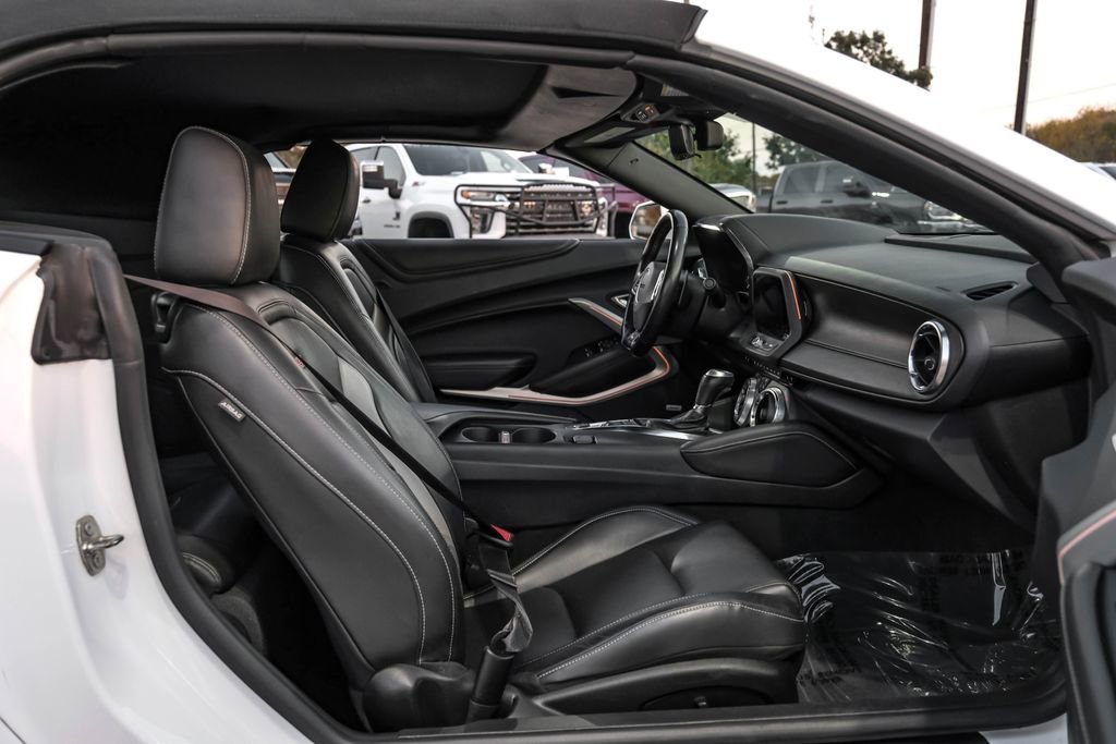 Used 2022 Chevrolet Camaro SS image 40