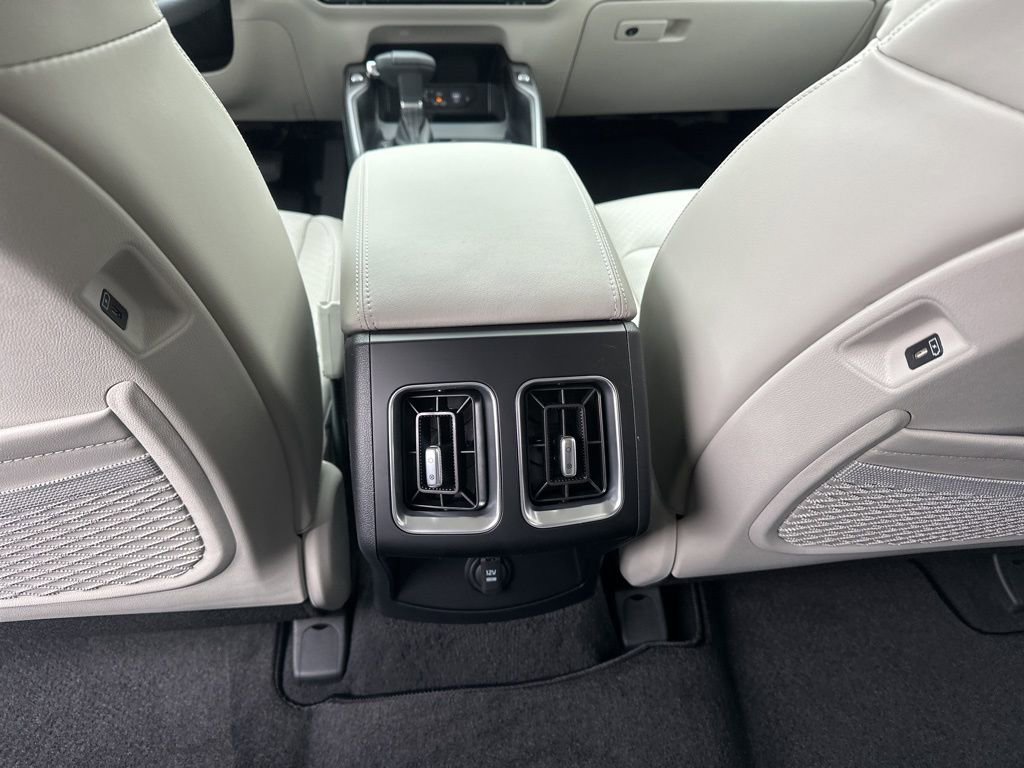 New 2026 Kia Sorento S w/ S Panoramic Sunroof Package image 23