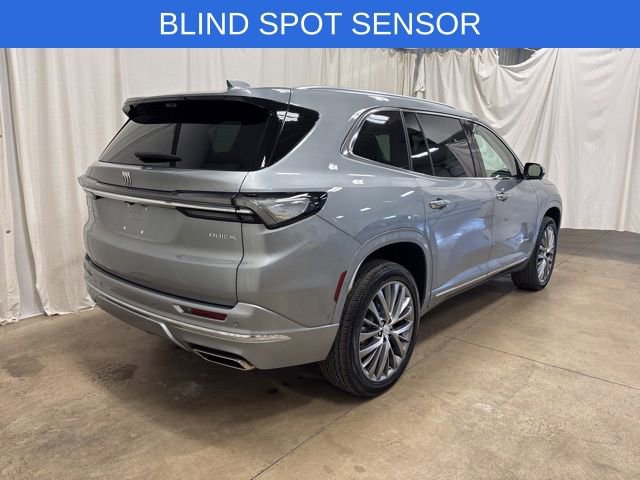 Used 2025 Buick Enclave Avenir w/ Super Cruise Package image 5