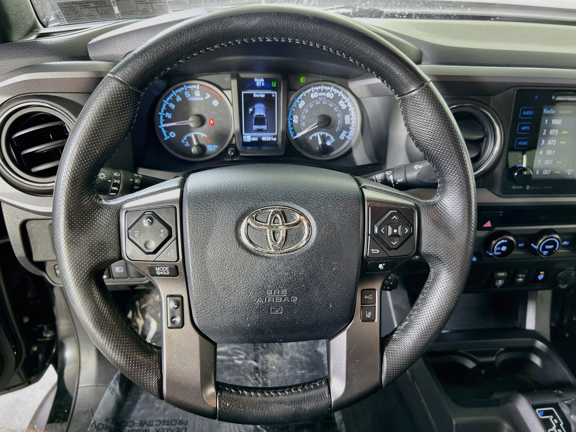 Used 2018 Toyota Tacoma TRD Off-Road AWD/4WD image 11