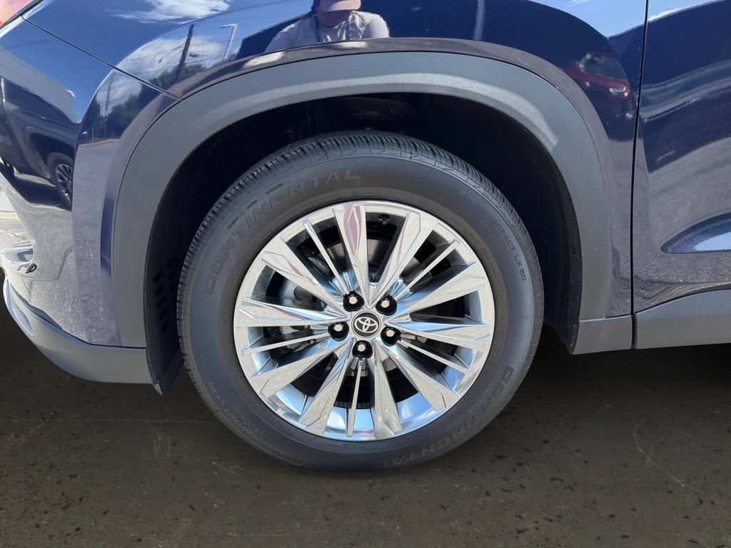 Used 2024 Toyota Grand Highlander AWD image 27
