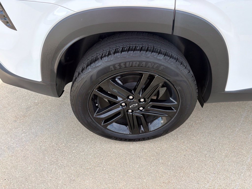 Used 2024 Chevrolet Trax ACTIV w/ Sunroof Package FWD image 50