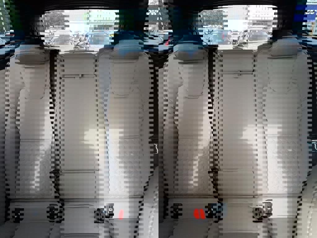 New 2026 Volvo XC60 B5 Plus w/ Protection Package Premier image 15