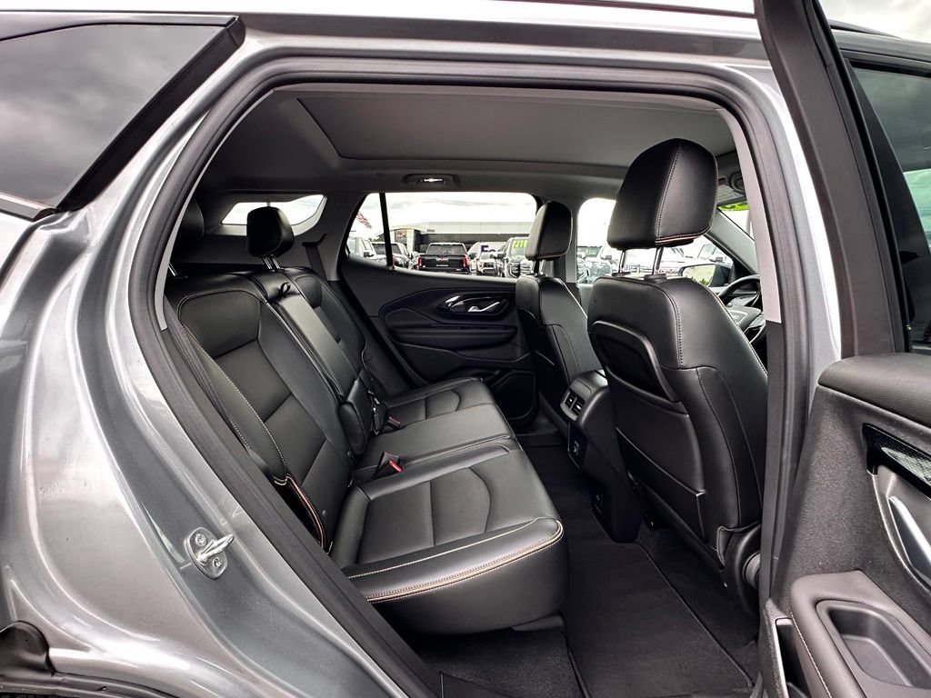 Certified 2023 GMC Terrain AT4 w/ Tech Package AWD/4WD image 18