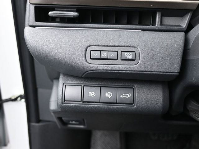 Certified 2026 Toyota bZ image 20