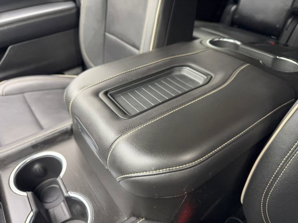 Used 2024 GMC Yukon SLT image 75