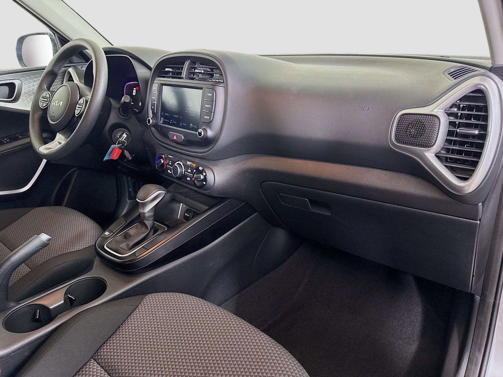 Used 2025 Kia Soul LX w/ LX Technology Package image 29