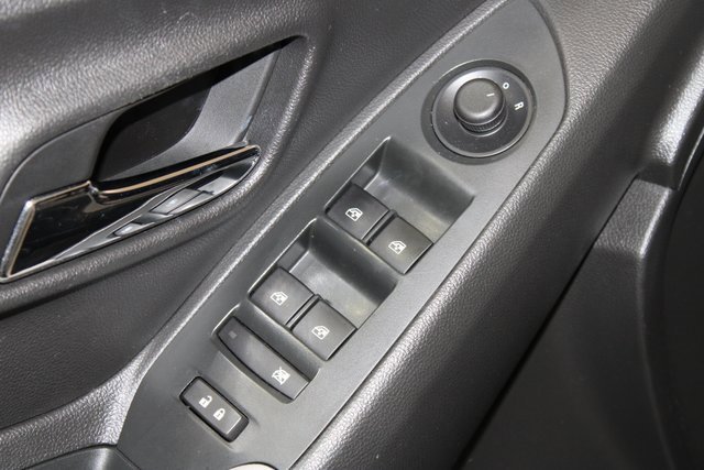 Used 2021 Chevrolet Trax LS w/ Tint and Cruise Package image 26