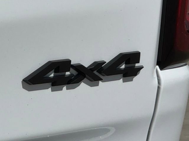 New 2026 RAM 1500 4x4 Crew Cab image 13